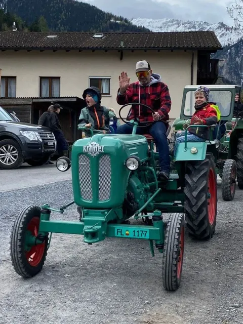 Blueschtfahrt zum Lama und Alpakahof, 28.04.2024 (Galerie 2024)